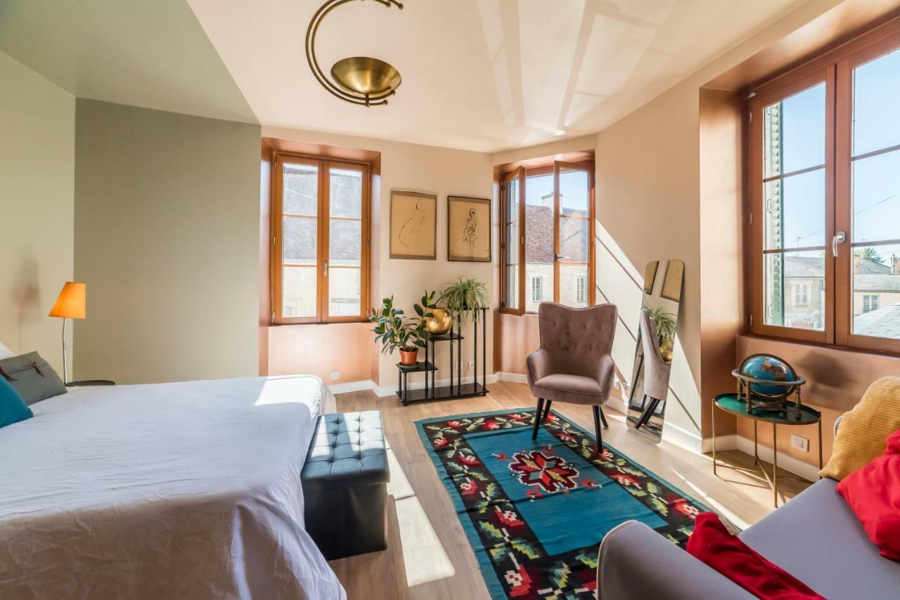 Logement Artiste Entier Centre Village Vermenton Экстерьер фото