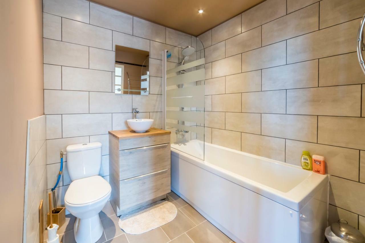Logement Artiste Entier Centre Village Vermenton Экстерьер фото